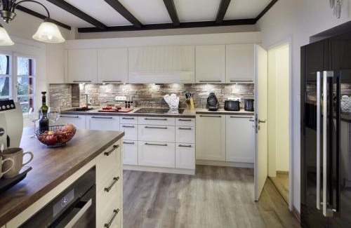Wallmerod Apartment | Modern apartment near centre