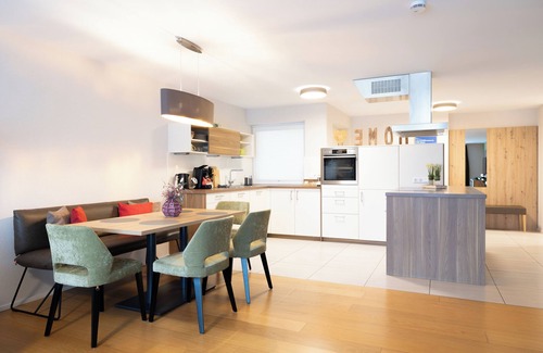 Schwanau Apartment | Modern apartment near Europa-Park - pets welcome!