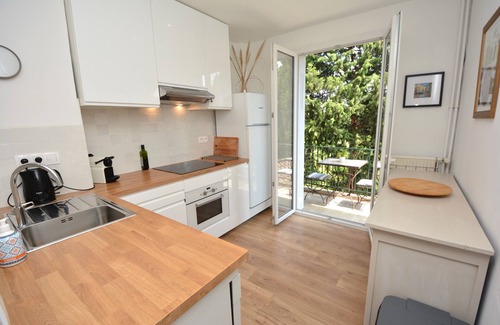 Tarascon Apartment | Modern apartment near historical center Tarascon