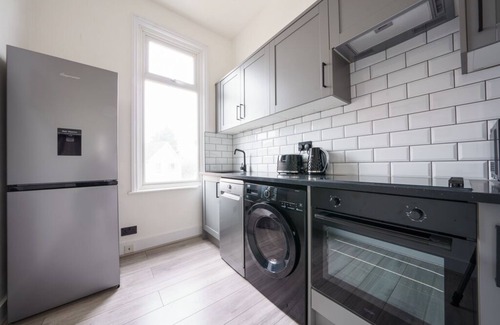 Wembley Central Apartment | Modern apartment near Wembley stadium