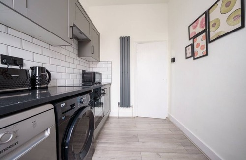 Wembley Central Apartment | Modern apartment near Wembley stadium