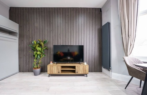 Wembley Central Apartment | Modern apartment near Wembley stadium