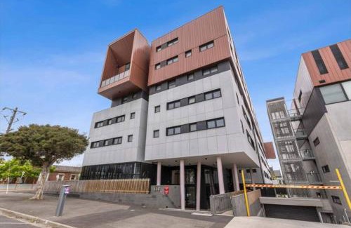 Geelong Apartment | Modern Apartment near Hospital