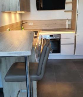 Schwaig Apartment | Modern Apartment near Munich Airport