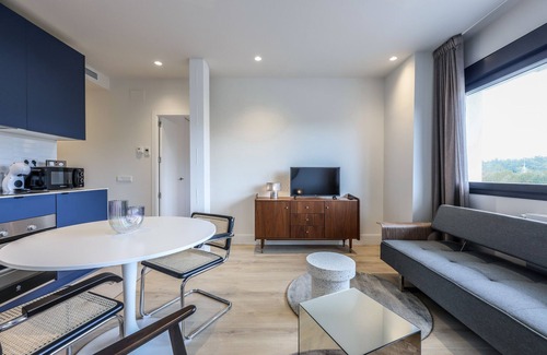 Puerta del Angel Apartment | Modern apartment near the Royal Palace 11