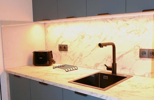 Gera Condo | Modern apartment near the university & the "Elster cycle path" - Karls Apartment B14