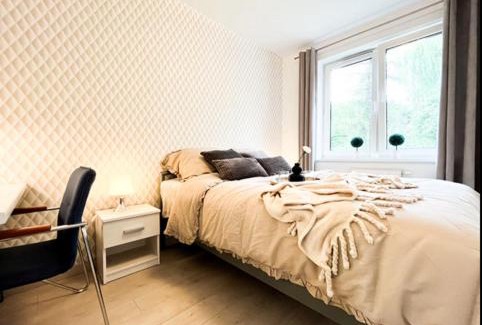Psie Pole Apartment | Modern apartment near the park, ZOO, 2BD Kitchen Balcony Parking