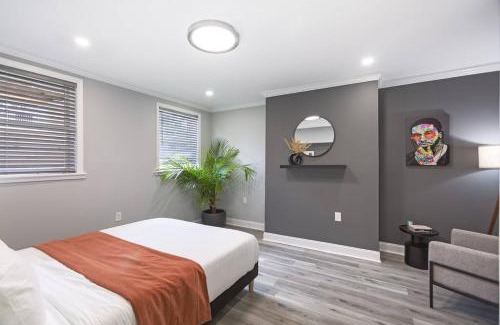 Petersburg Apartment | Modern Apartment near Ft GreggAdams and VSU