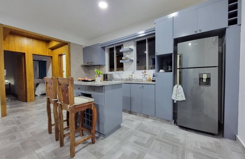 Ensanche Miramar Apartment | Modern apartment, ocean and mountain views