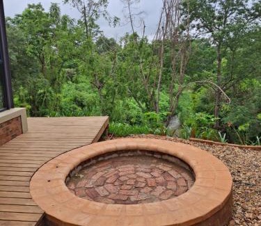 Tzaneen Apartment | Modern Apartment on Letaba River
