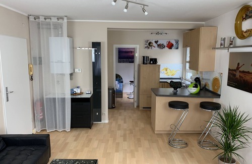 Heidingsfeld Apartment | Modern apartment Terrace | WLAN | Heidingsfeld