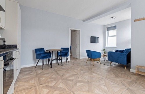 Mapperley Condo | Modern Apartment Twin Room | Free Parking |Suite 3