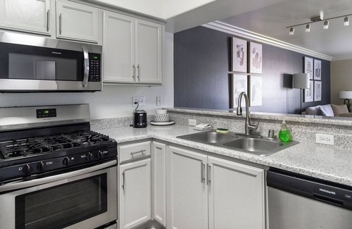 Moreno Valley Apartment | Modern Apartment in Prime Location (ID9904X36)