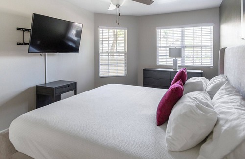 Moreno Valley Apartment | Modern Apartment in Prime Location (ID9904X36)