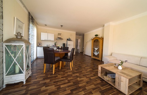 Venningen Apartment | Modern apartment "Villa Tuscany"
