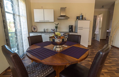 Venningen Apartment | Modern apartment "Villa Tuscany"