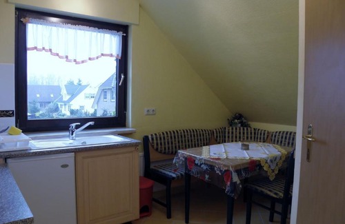 Wendorf Apartment | Modern Apartment with Garden Terrace Barbecue and Heating