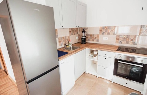 Kamenari Apartment | Modern Apartment with Terrace in Herceg Novi - Two Bedroom Apartment