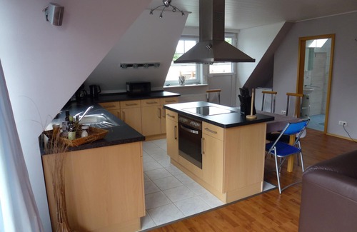 Barmstedt Apartment | Modern apartment with a wonderful view of the pond