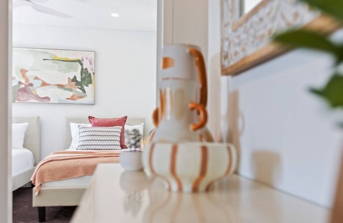Cairns North Apartment | Modern Apartment with Esplanade Views Near the Hospital
