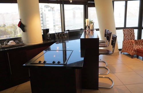 Strand Apartment | Modern apartment with exciting see and mountain views