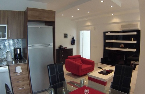 Goynuk Apartment | Modern apartment with pool and garden