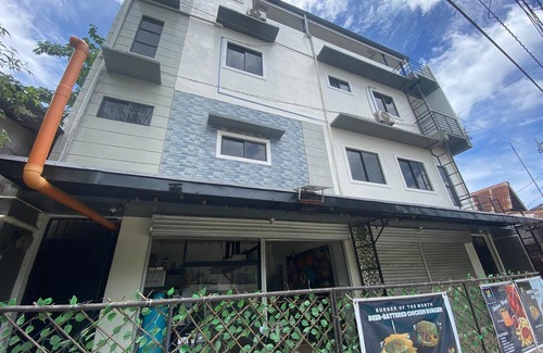 Palompon Apartment | Modern Apartment with Balcony