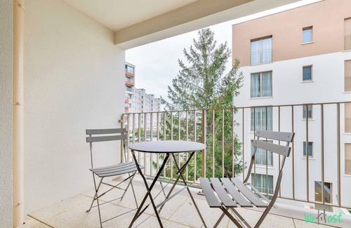 Champigny-sur-Marne Apartment | Modern Apt with Balcony -6P-Proche Disney/Paris