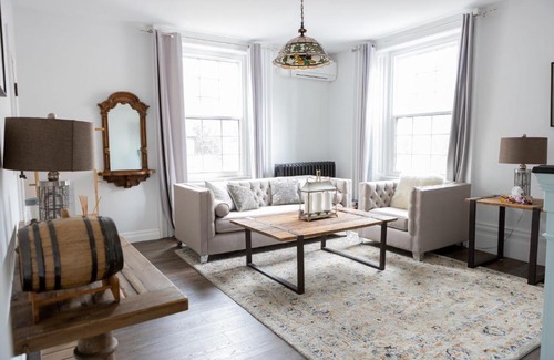 Burlington Apartment | Modern Apt Near Downtown Burlington Ideal for long stays - U2 - The Blair