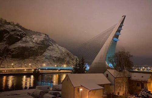 Usti nad Labem Apartment | Modern APT with river view near city center&train
