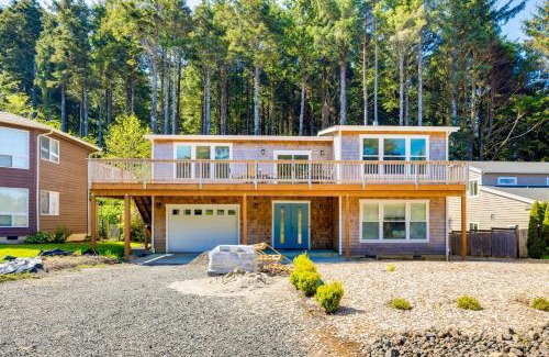 Arch Cape House | Modern Arch Cape Home Ocean View, Steps to Beach!