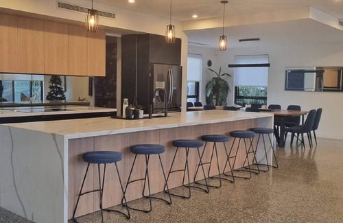Currumbin Waters House | Modern architecturally designed creek frontage property n