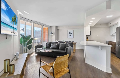 Pentagon City Apartment | Modern Arlington Gem - Stylish Apt with City Views