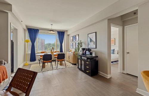 Radnor - Fort Myer Heights Apartment | Modern Arlington Stay - Near DC Metro & Free Parking