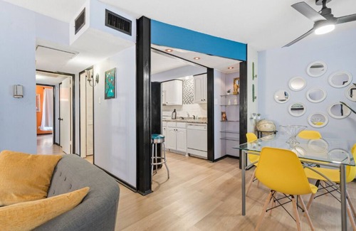 Dallas Condo | Modern Artsy Oak Lawn Oasis