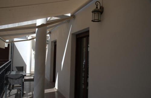 Cruz Roja-Capuchinos Apartment | Modern Atico, Close Macarena/Sevilla center