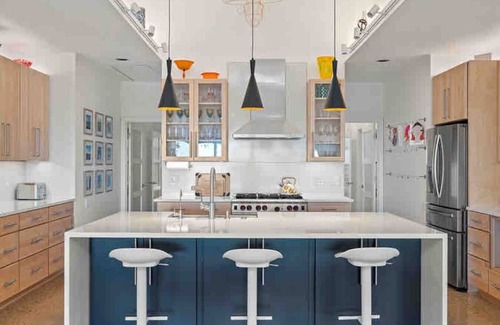 Dripping Springs House | Modern ATX Hill Country Oasis, Stargazers + Birdwatchers Delight
