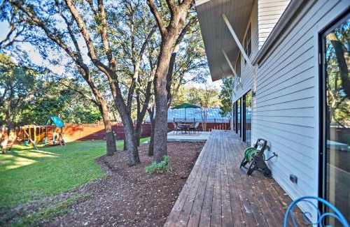 Barton Hills House | Modern Austin Home with Yard about 1 Mi from ACL!