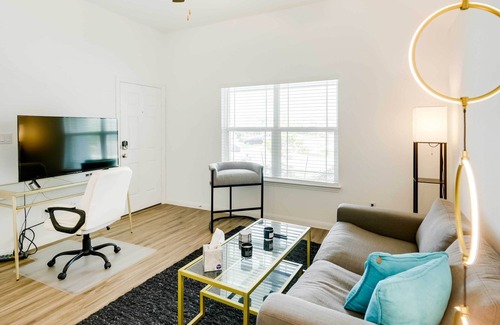 Manchaca House | Modern Austin Vacation Rental: 13 Mi to Downtown!