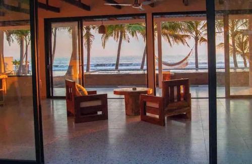 Santa Tecla Villa | Modern Beachfront Villa on 1 acre