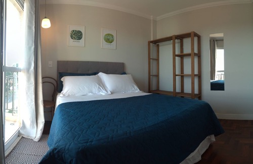 Campina do Siqueira Apartment | Modern Barigui Park apartment with garage
