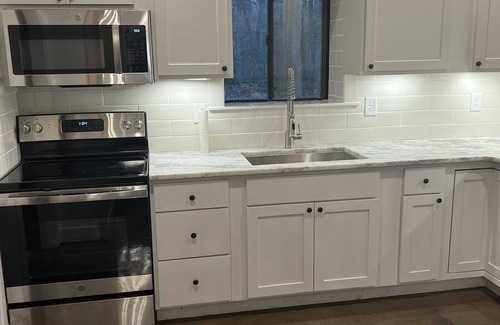 Gainesville House | Modern Barndo w/beautiful view - plenty of room for family gatherings