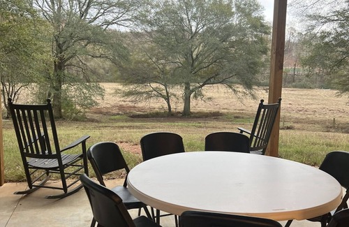 Gainesville House | Modern Barndo w/beautiful view - plenty of room for family gatherings