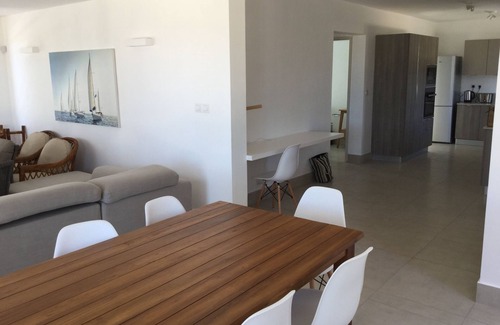Pointe D'esny Villa | Modern beach-front villa in idyllic location