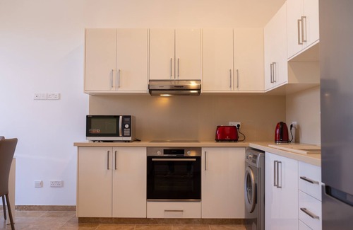 Kissonerga House | Modern Beach House - Private Pool - Private Elevator - Sea Views