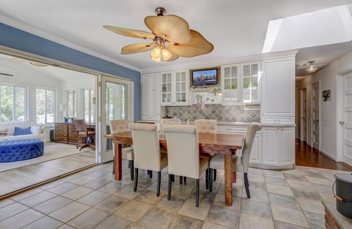 Hampton Bays House | Modern Beach house-5 minutes from the beach!