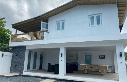 Luquillo Apartment | Modern Beach Retreat: 1-Bed Apt at Villa Iris