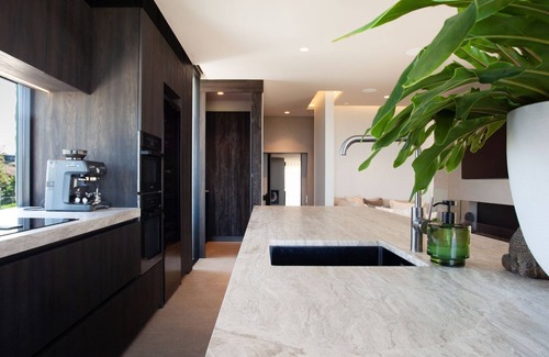 Sydney House | Modern Beachside Haven, Malabar Isyd