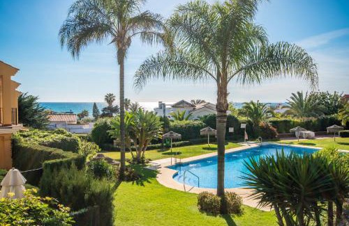 Urbanizacion Costabella Apartment | Modern beachside Penthouse with amazing sea views