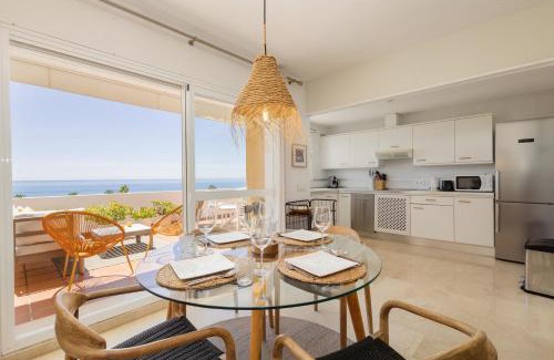 Urbanizacion Costabella Apartment | Modern beachside Penthouse with amazing sea views